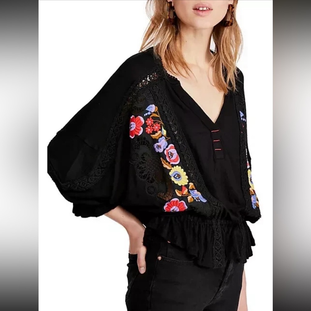 Free People Serafina Embroidered Blouse NWT! - Picture 3 of 3